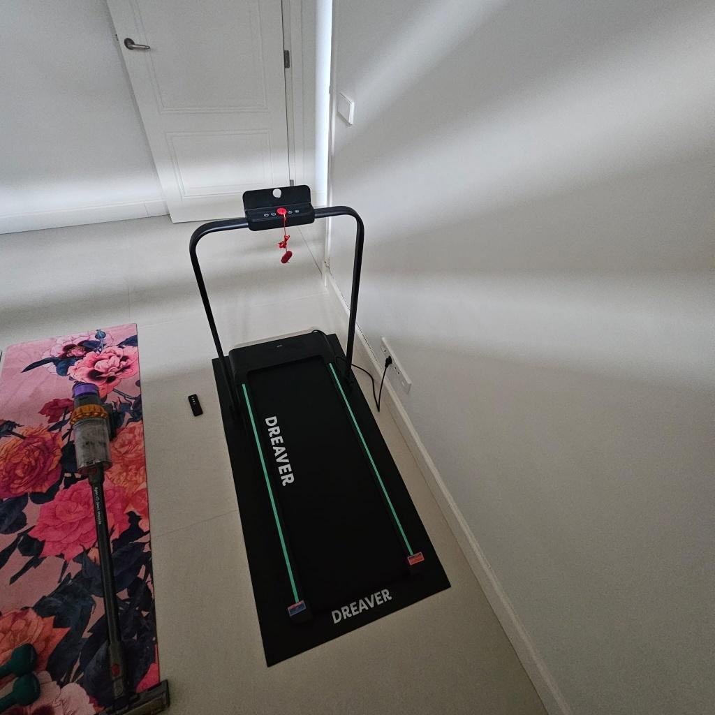 Dreaver S340 Treadmil with protective mat, Ophalen of Verzenden, Zo goed als nieuw, Loopband