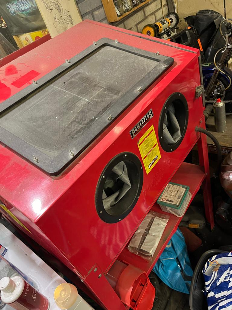 Zandstraal cabine Powerplustools - Werkt goed!, Ophalen, Gebruikt