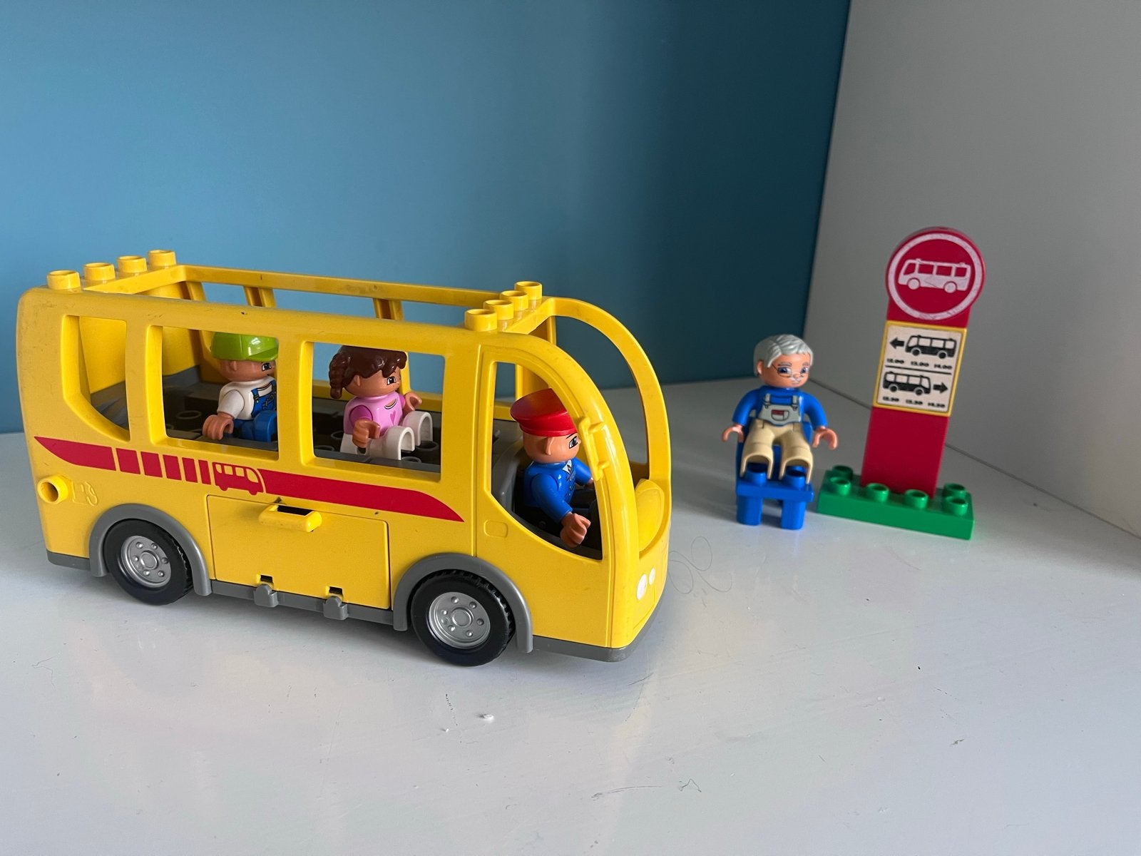 Lego Duplo Bus met figuren  5636, Inclusief minifiguren, Gebruikt, Lego Primo, Ophalen of Verzenden