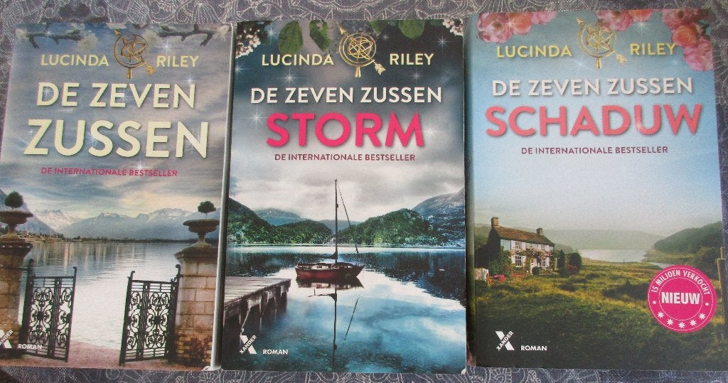 zgan Lucinda Riley - 2 x de zeven zussen /de liefdesbrief, Boeken, Ophalen of Verzenden, Zo goed als nieuw, Lucinda Riley