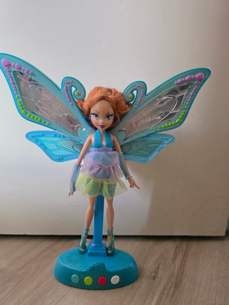 Winx club pop Bloom, Verzamelen, Poppen, Ophalen of Verzenden, Gebruikt, Pop