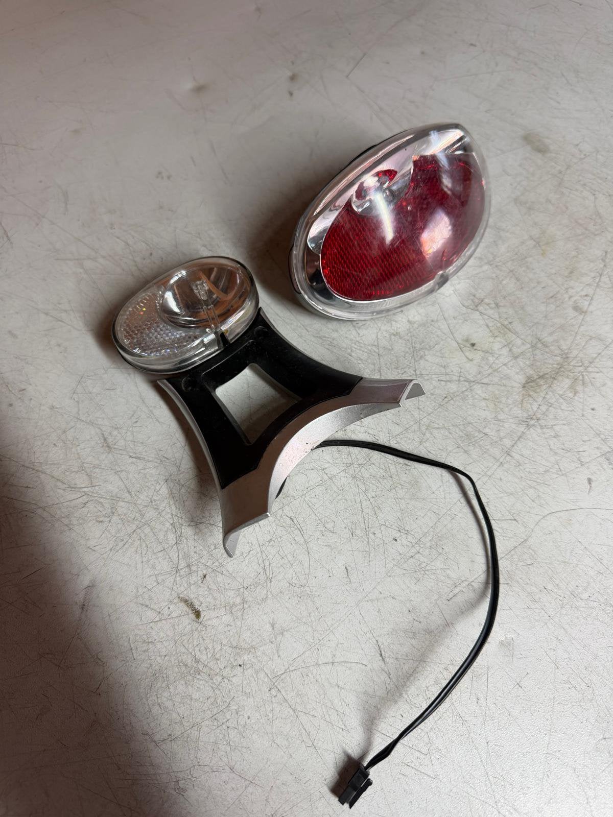 Sparta e-bike koplamp en achterlicht, Ophalen of Verzenden, Zo goed als nieuw, Accu, Verlichtingsset