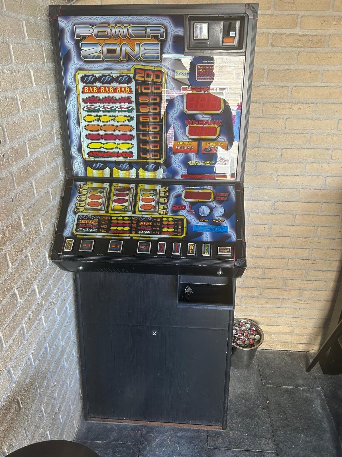 Power Zone fruitautomaat met sleutels en handleiding, Verzamelen, Automaten | Gokkasten en Fruitautomaten, Euro, Ophalen, Gebruikt