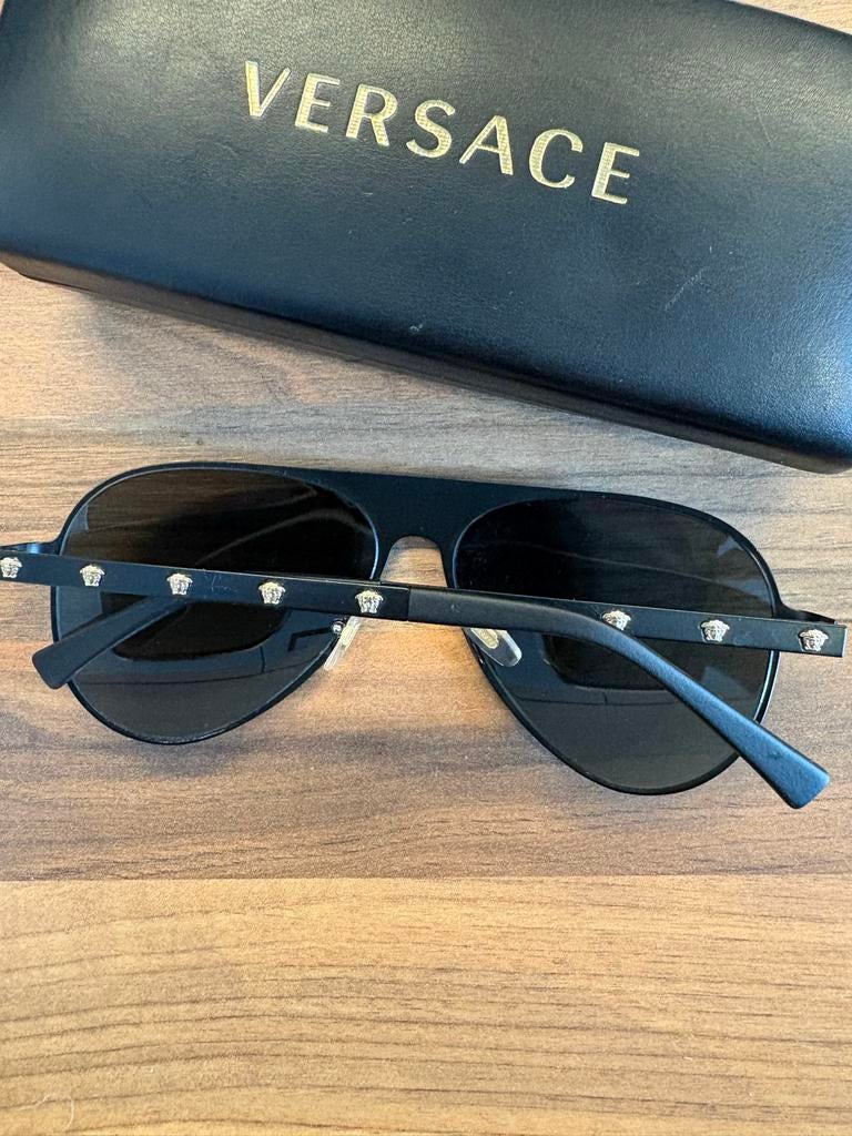 Versace Zonnebril met Medusa details, Zonnebril, Zwart, Zo goed als nieuw, Ophalen