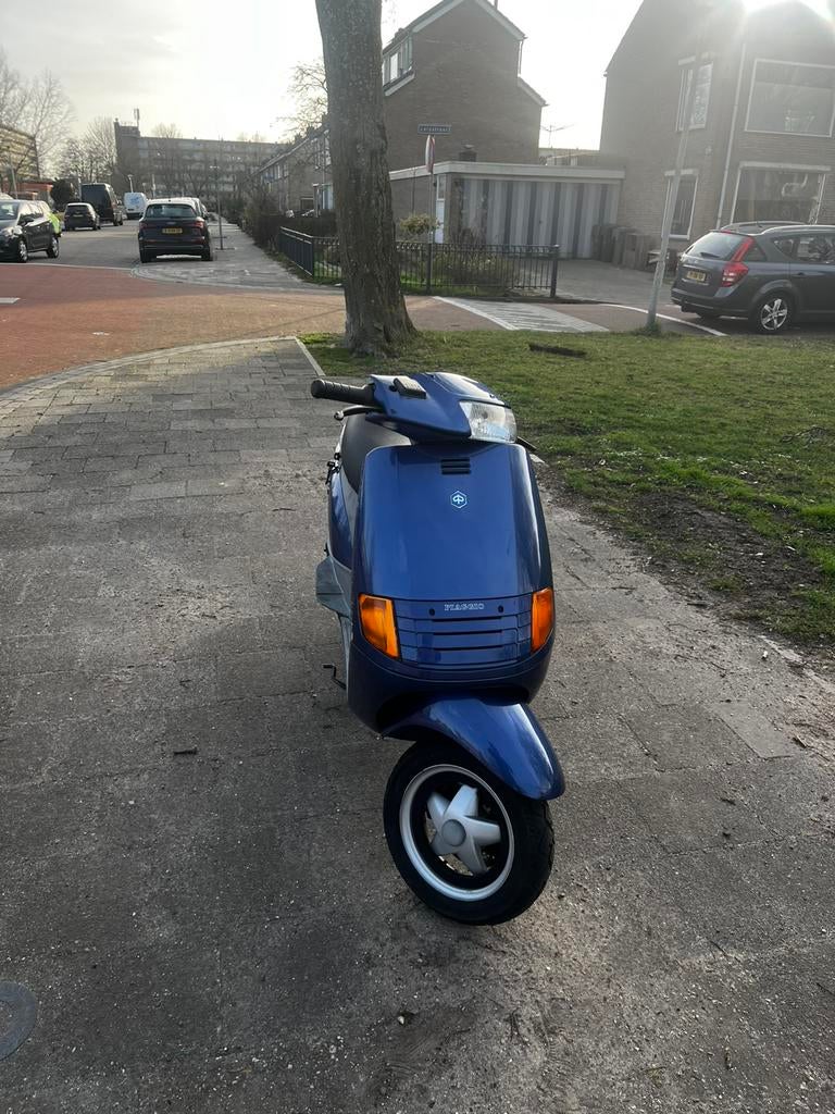 Piaggio skr 125cc, Fietsen en Brommers, Scooters | Piaggio, Ophalen, Tweetakt, Overige modellen, 125 cc