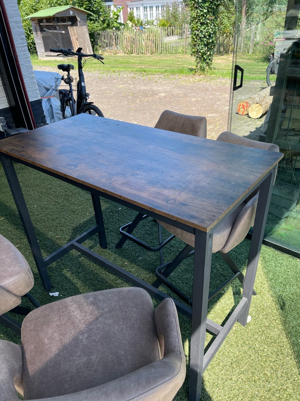 Stijlvolle Bartafel - Perfect voor Gezellige Avonden, Ophalen of Verzenden, Gebruikt