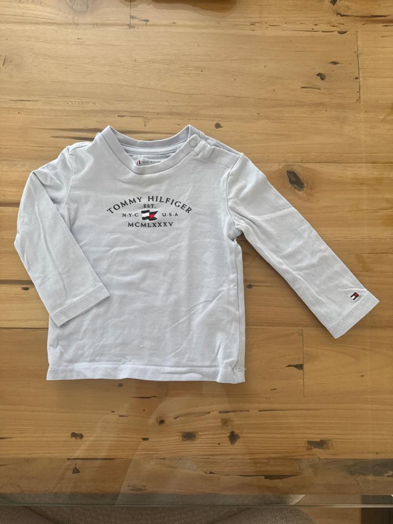 Tommy Hilfiger longsleeve maat 68, Ophalen of Verzenden, Zo goed als nieuw, Jongetje of Meisje