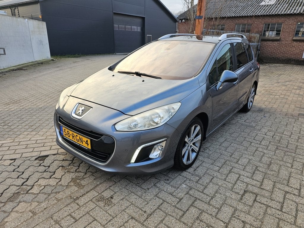 Peugeot 308 Signature 1.6 THP,Apk,Airco,Trekhaak (bj 2011), Auto's, Voorwielaandrijving, Euro 5, Gebruikt, Zwart