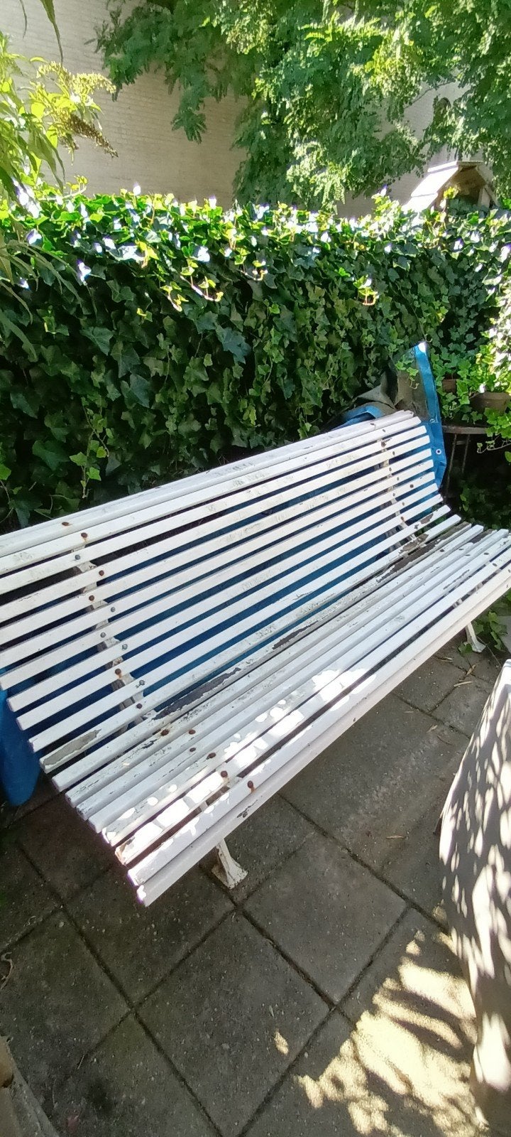 Vintage brocante tuinbank hout met gietijzer onderstel, Tuin en Terras, Ophalen, Gebruikt, Metaal