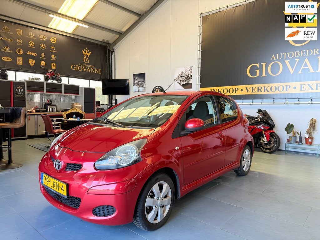 Toyota Aygo 1.0-12V Access inruil mogelijk, Voorwielaandrijving, Gebruikt, 4 stoelen, 821 kg