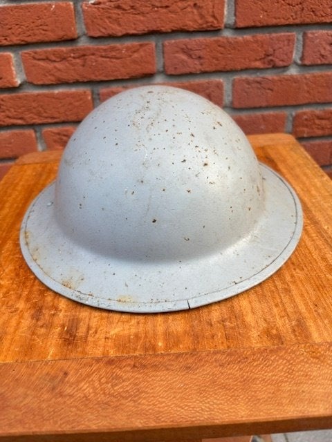 Engelse Brodie helm WW2. Gestempeld 1940., Verzamelen, Ophalen of Verzenden, Landmacht, Engeland, Helm of Baret