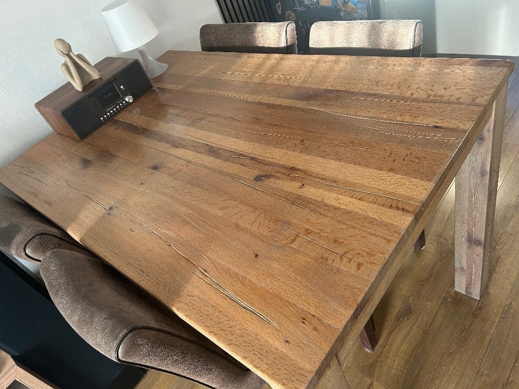 Eikenhouten bar-tafel met leren stoelen, Ophalen