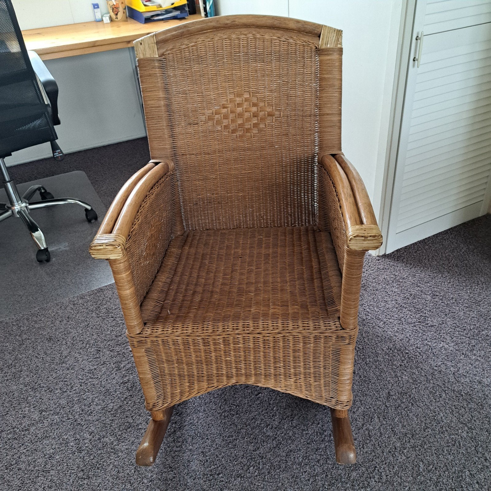 Vintage rotan schommelstoel, Antiek en Kunst, Ophalen