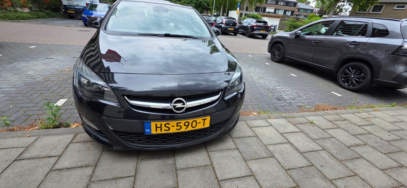 Opel Astra 1.6 Cdti Sedan 2016 Zwart, Auto's, Opel, Voorwielaandrijving, 4 cilinders, Zwart, Origineel Nederlands