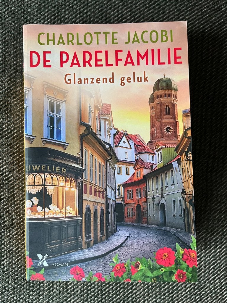 Charlotte Jacobi - De parelfamilie 2 - Glanzend geluk.(2024), Ophalen of Verzenden, Zo goed als nieuw, Charlotte Jacobi