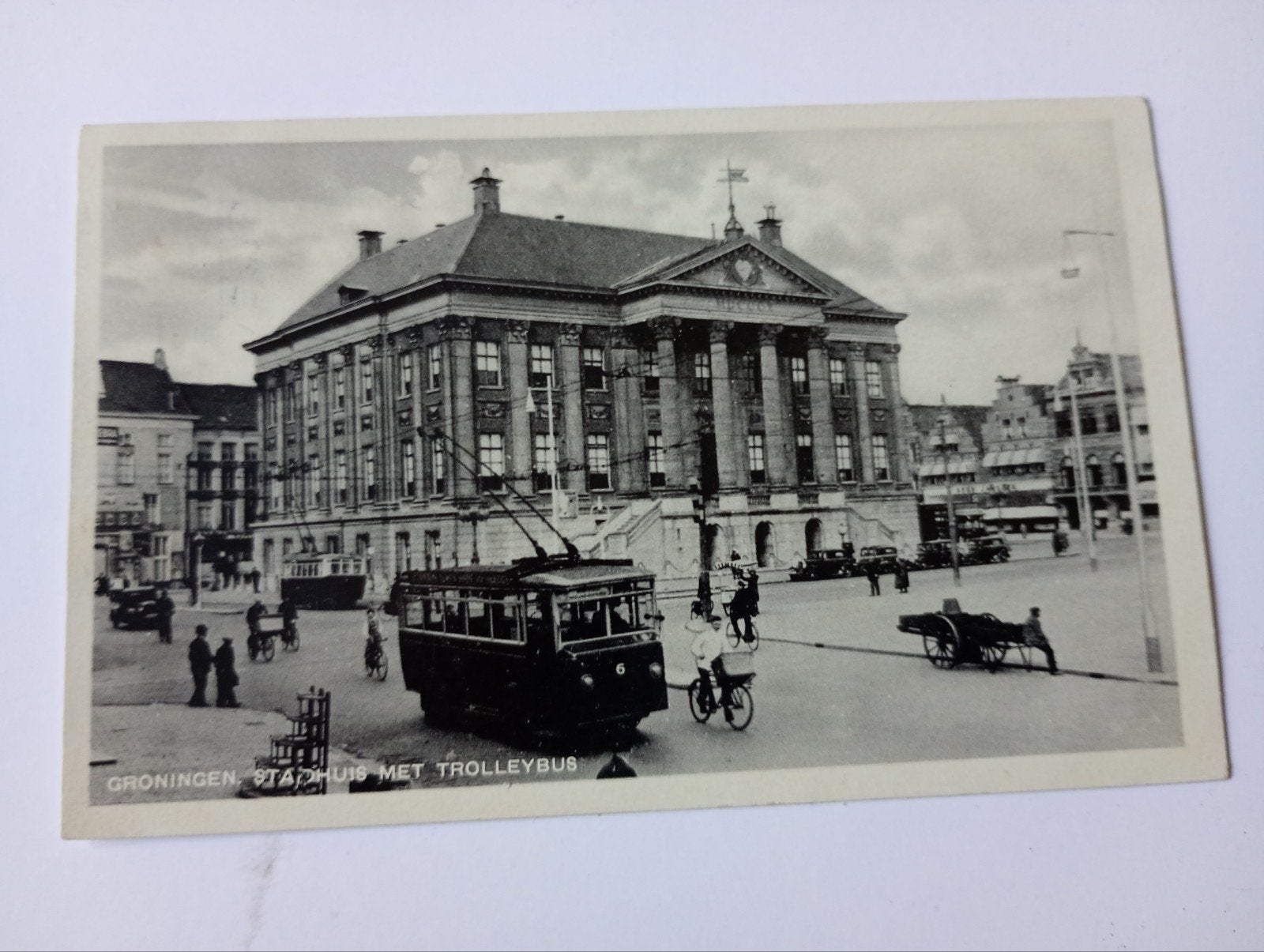 Groningen Groote Markt met Trolleybus 1940, Ophalen of Verzenden, 1920 tot 1940, Gelopen, Groningen