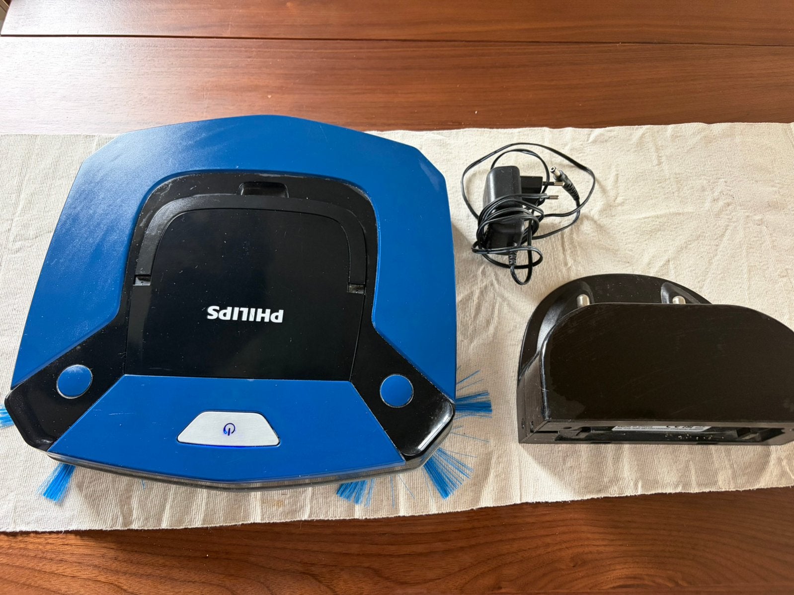 Robotstofzuiger: Philips SmartPro Easy, Witgoed en Apparatuur, Ophalen, Gebruikt, Philips, Oplaadstation