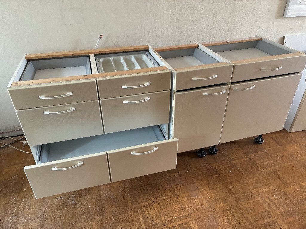 Gratis keukenkastjes (op te halen voor maandag), Ophalen, Gebruikt, 50 tot 100 cm, Minder dan 100 cm