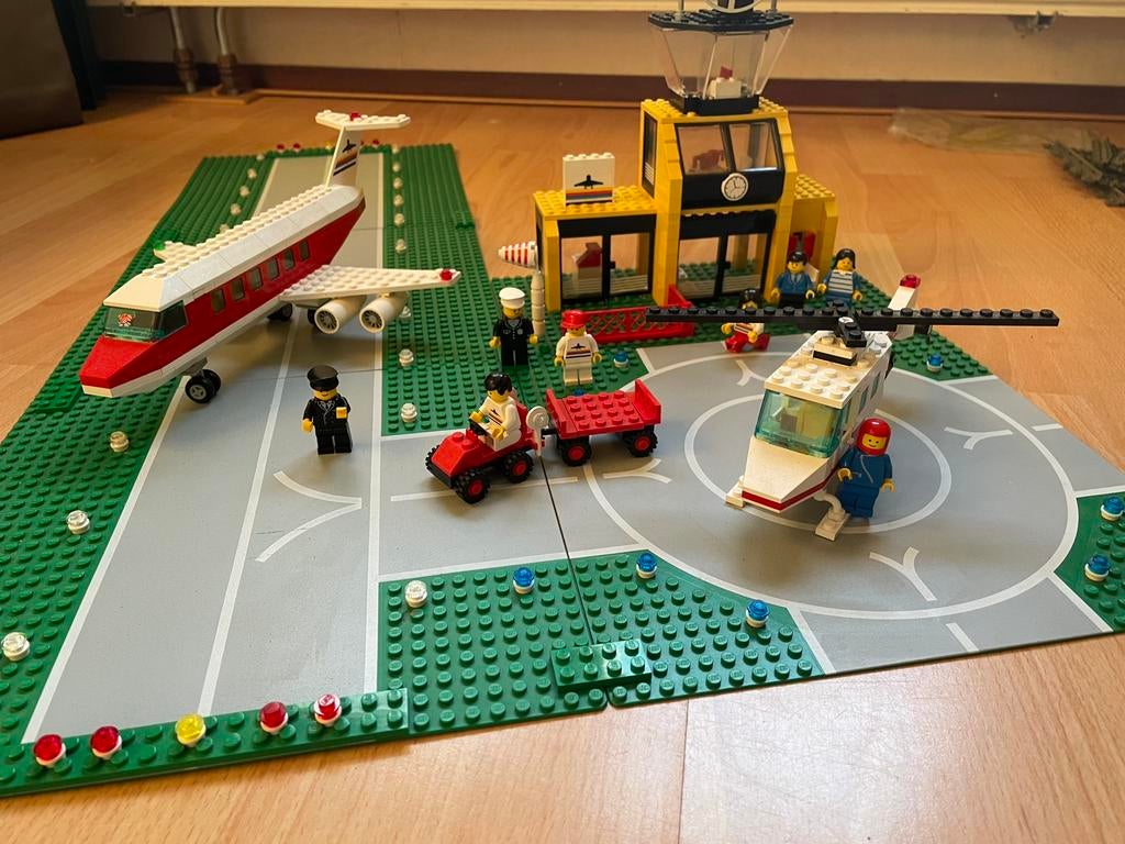Lego vliegveld 6392 vliegtuig helikopter legoland, Ophalen of Verzenden, Zo goed als nieuw, Complete set, Lego