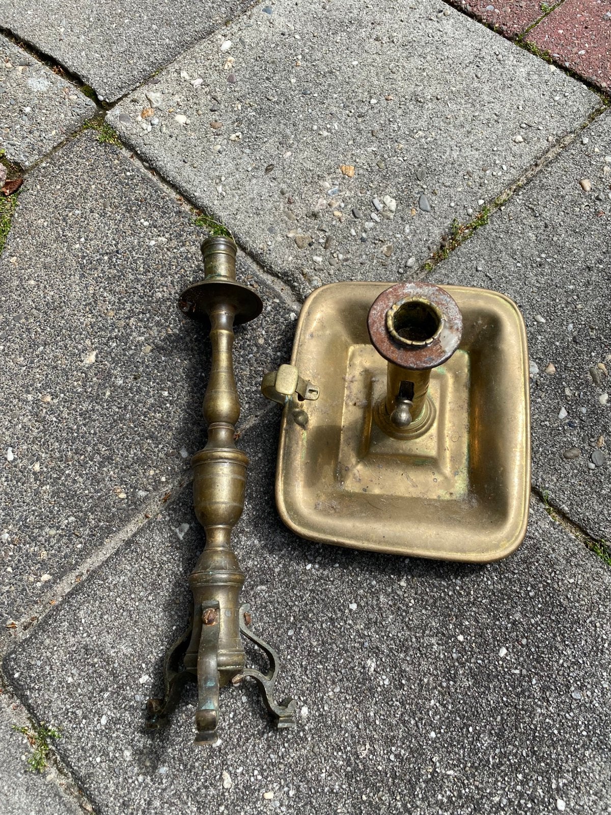 Antieke bronzen kandelaar en blaker, Antiek en Kunst, Antiek | Koper en Brons, Verzenden