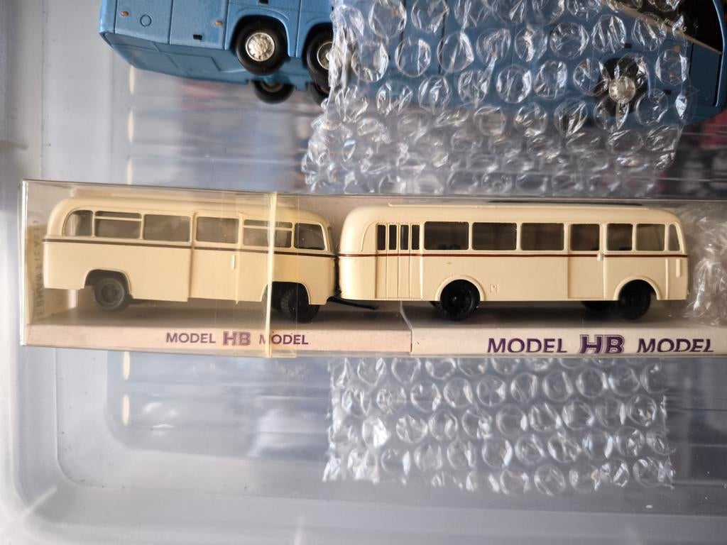 Model HB Busjes - met aanhanger, Hobby en Vrije tijd, Overige merken, 1:50 of kleiner, Verzenden, Overige typen