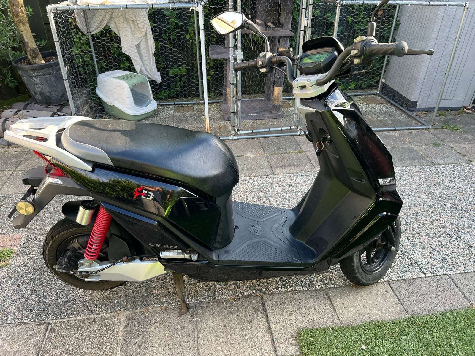 Lifan E3 Elektrische Scooter - 2 accu's, 2019, woon/werk, Gebruikt, Elektrisch, Ophalen, Overige merken