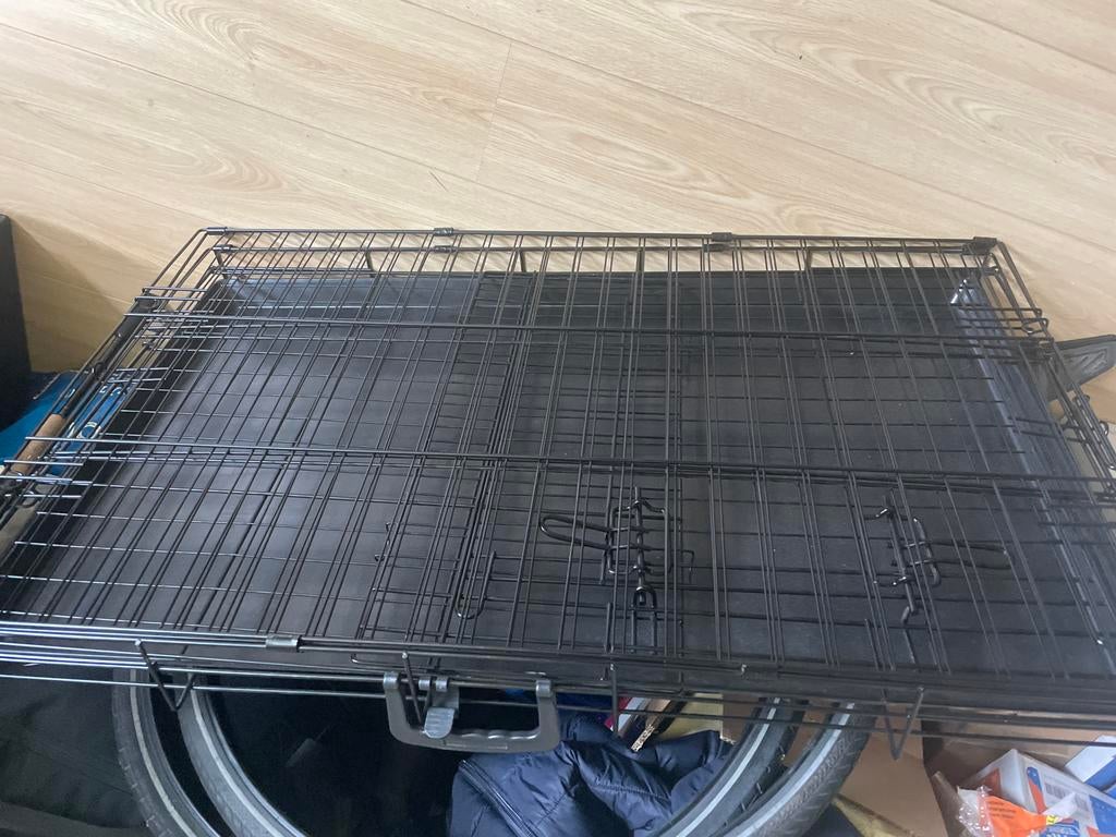 Honden bench, Dieren en Toebehoren, Hondenbenches, Ophalen of Verzenden, Zo goed als nieuw