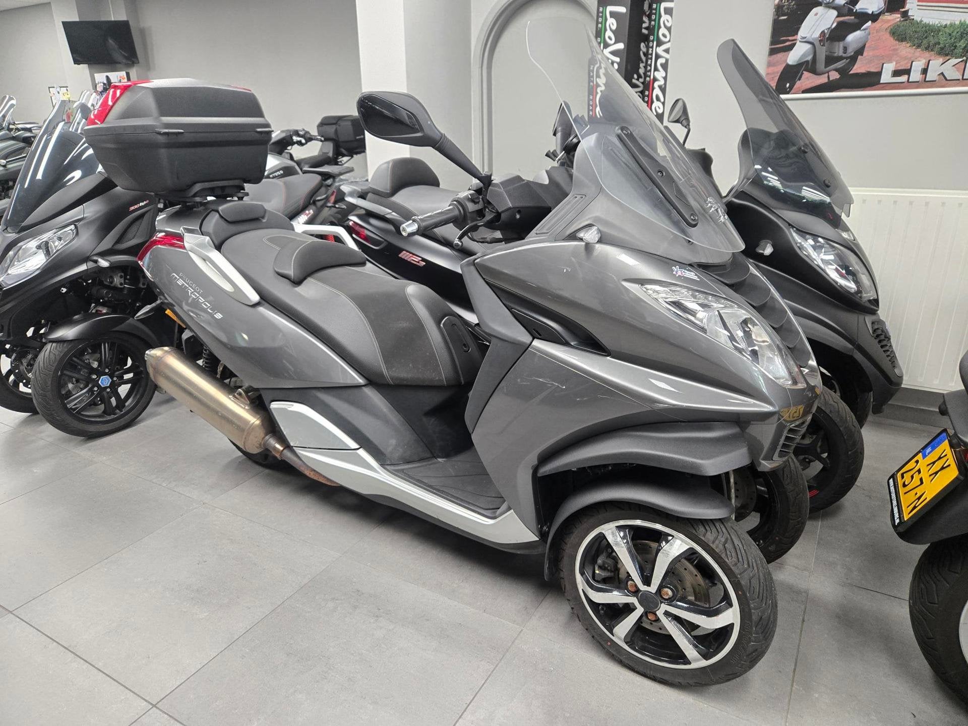 Peugeot Metropolis 400i 2018 6200KM, Motoren, Info@motorstorelimburg.nl, Overig, Peugeot, Mauritslaan, 110
6161HZ  GELEEN, NL