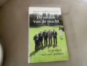 De smaak van de macht: Gesprekken met oud-premiers, Gelezen, Verzenden, Max van Weezel, Joost de Haas, Politiek en Staatkunde