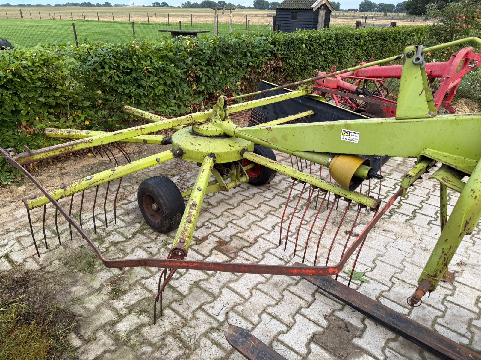 Claas cirkelhark 320s, Ophalen, Weidebouw