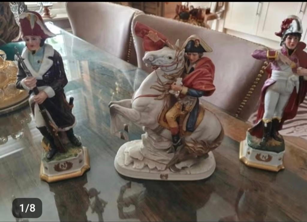 Porselein  een hele  partij sakisch dresden en capodimonte, Antiek en Kunst, Ophalen