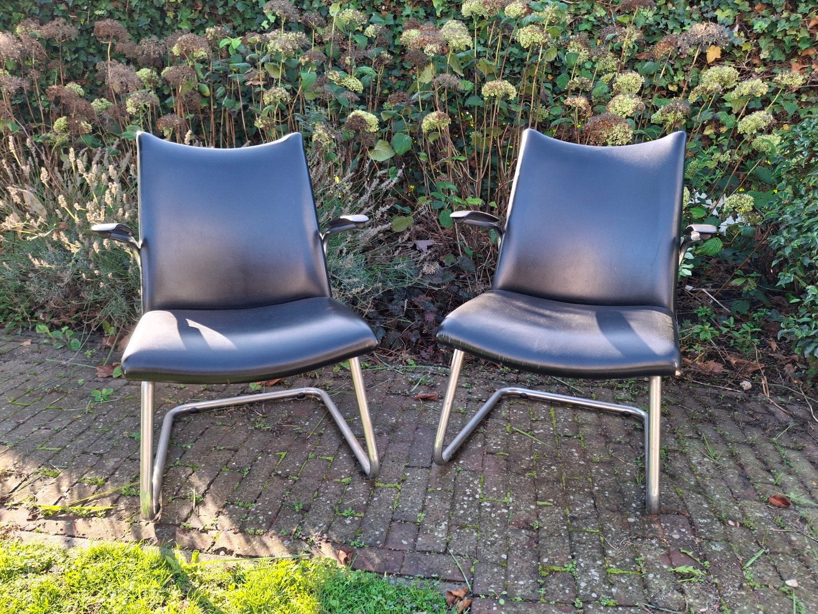 Set van 2 vintage De Wit buisframe stoelen, licht beschadigd, Antiek en Kunst, Ophalen