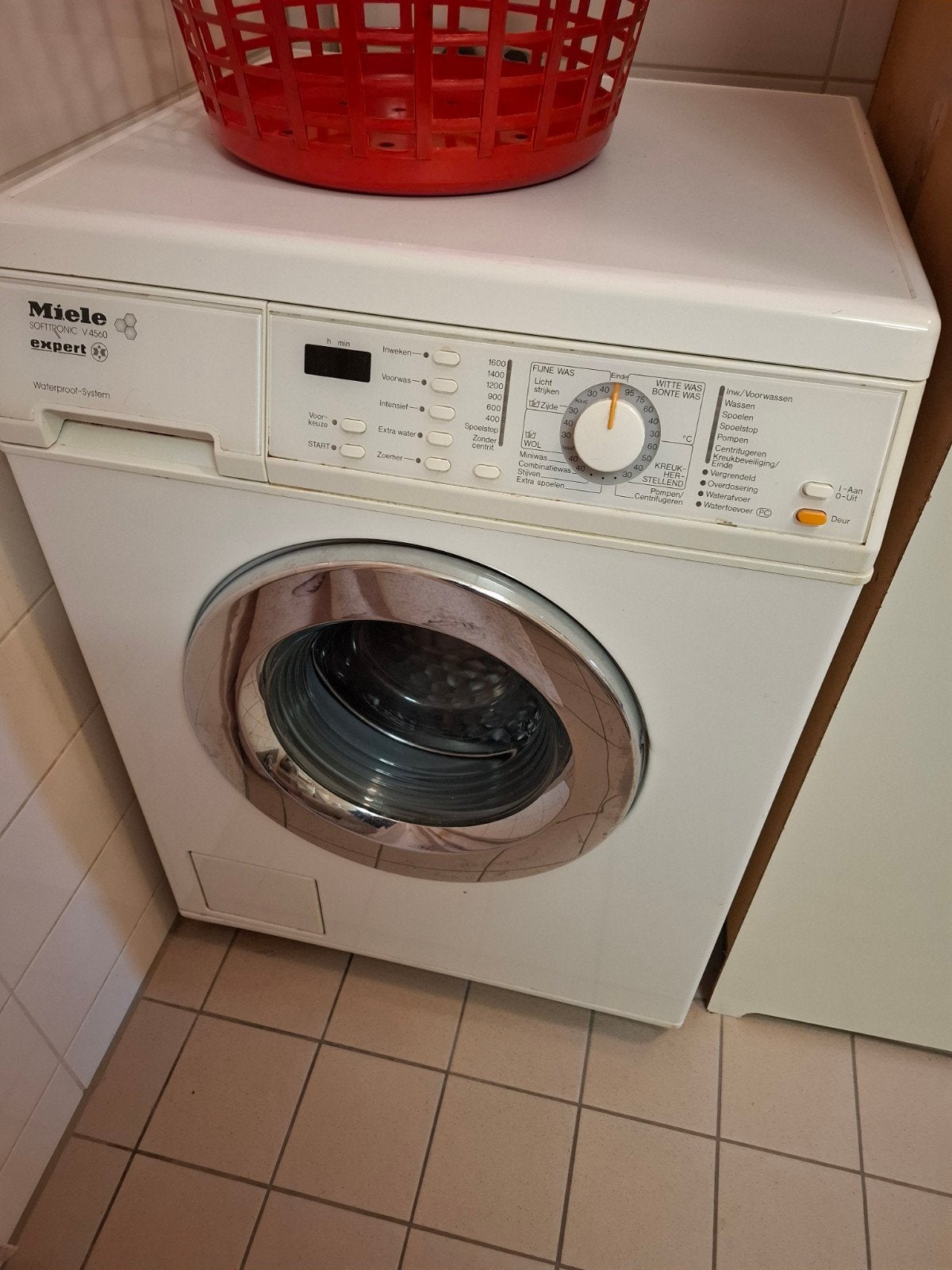 Miele Softtronic V 8660 Expert Wasmachine, Witgoed en Apparatuur, Wasmachines, Ophalen, Gebruikt, Voorlader, Wolwasprogramma