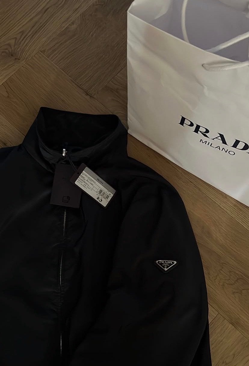 Prada Zwarte Nylon Jas - Nieuw met labels, Kleding | Heren, Ophalen of Verzenden, Nieuw, Maat 48/50 (M), Zwart