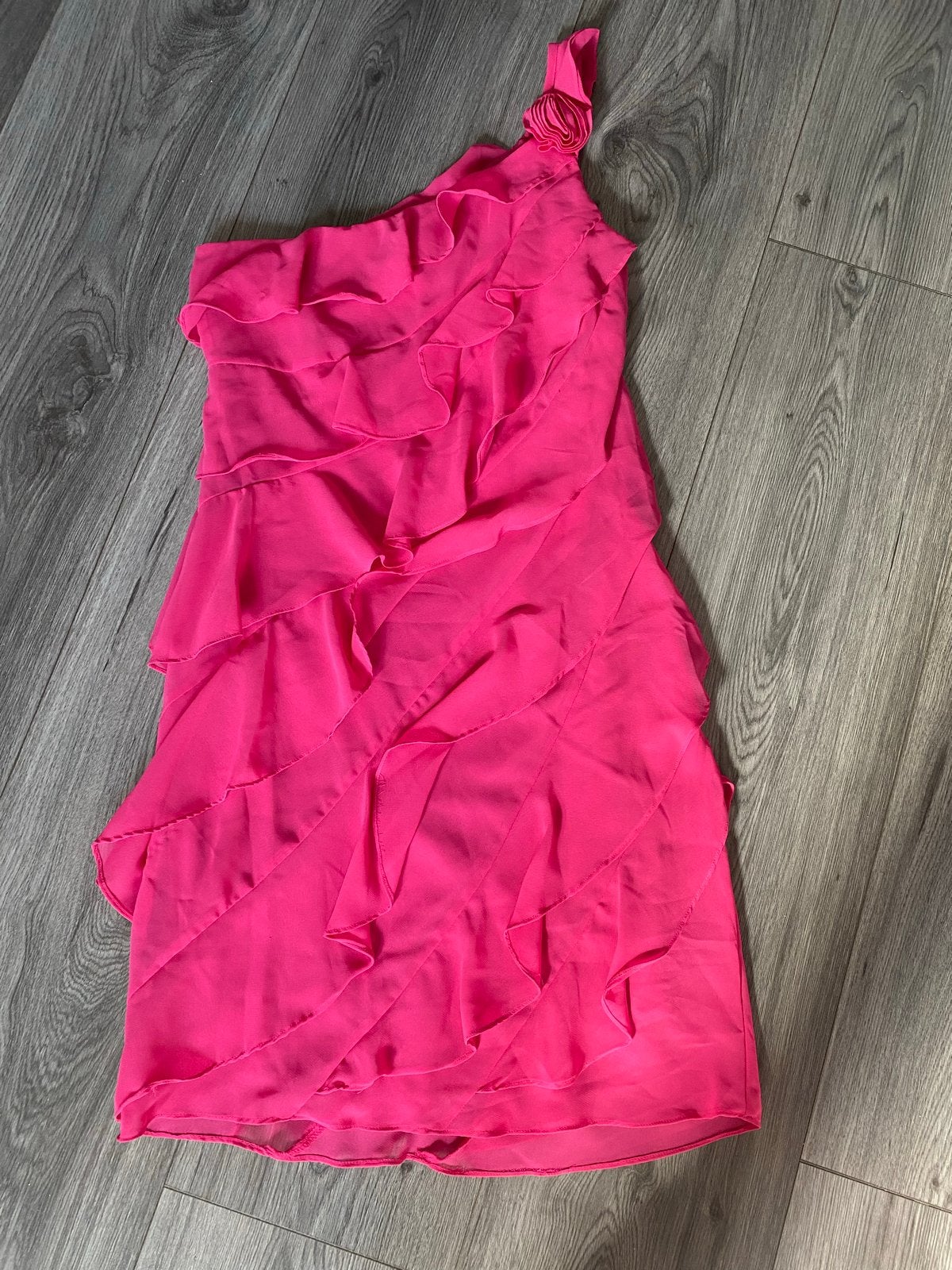 Zomerjurkje roze one-shoulder met ruches - Maat 42, Maat 38/40 (M), Ophalen of Verzenden, Zo goed als nieuw, Roze