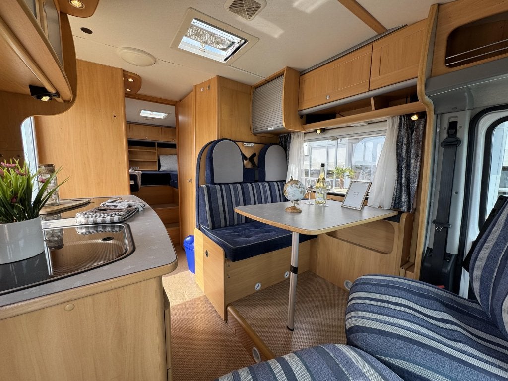 Dethleffs Advantage T 6611 Motor Airco Enkele bedden 2004, Caravans en Kamperen, Campers, Arist-Dethleffs-Straße 12, 88316 Isny im Allgäu, Duitsland