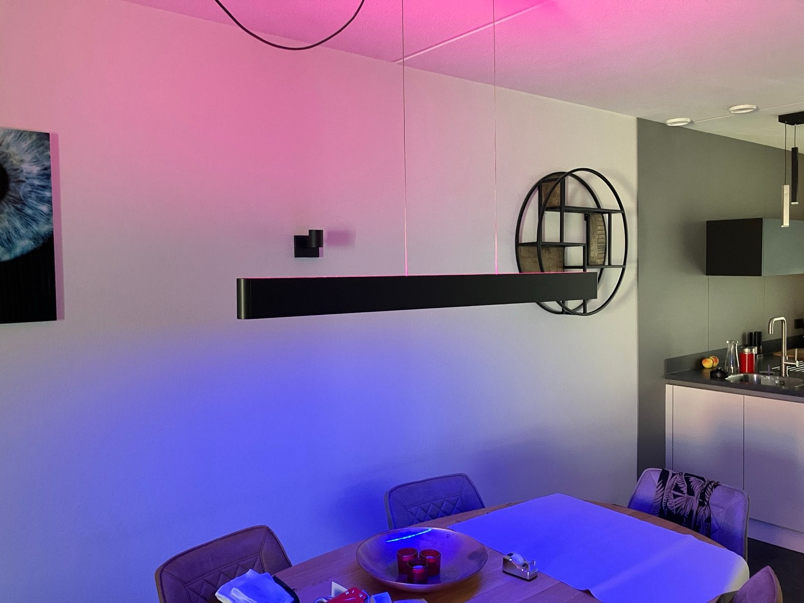 Philips Hue Ensis hanglamp - Zwart, smart LED, Ophalen of Verzenden, Zo goed als nieuw, Metaal, Overige fittingen