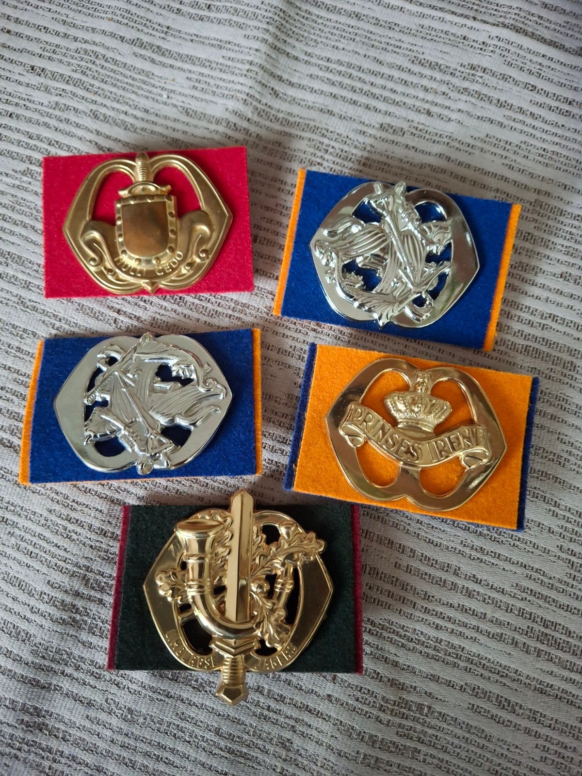 Baret emblemen, Ophalen of Verzenden, Landmacht, Nederland, Embleem of Badge