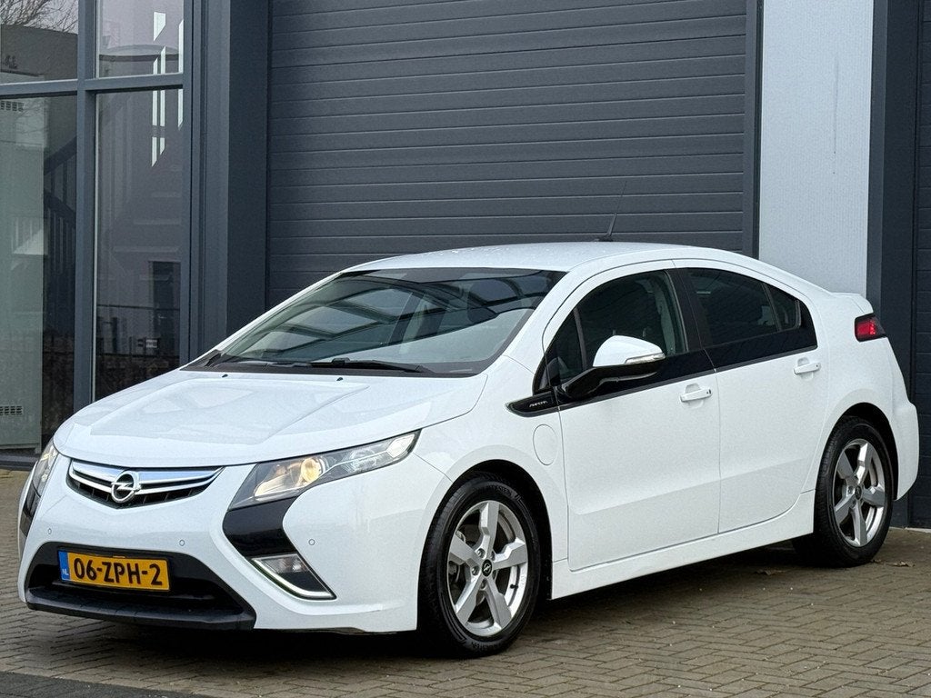 Opel Ampera 1.4 / LEDER / Stoelverwarming / NAP / CAMERA, Auto's, Opel, Euro 5, 86 pk, 1398 cc, 4 cilinders