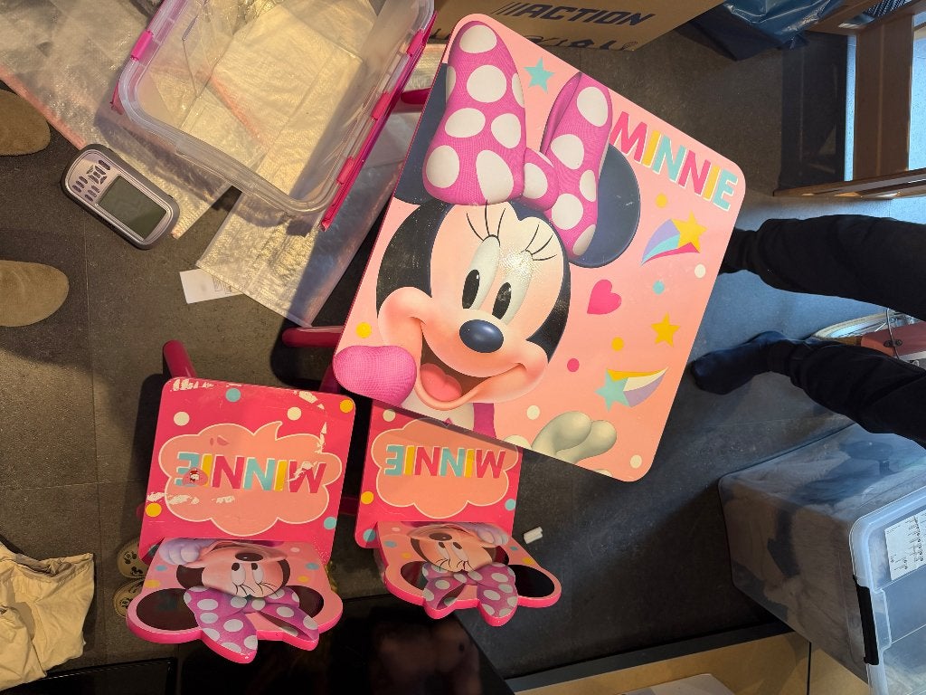 Minniemouse tafel en stoelen, Ophalen, Gebruikt, Twee, Overige kleuren