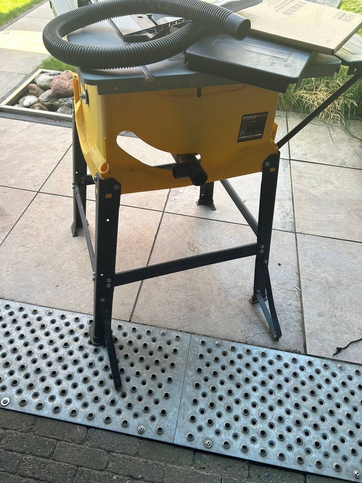 Powerplus Zaagmachine - Tafelcirkelzaag, Ophalen, Gebruikt, Cirkelzaag, 600 tot 1200 watt