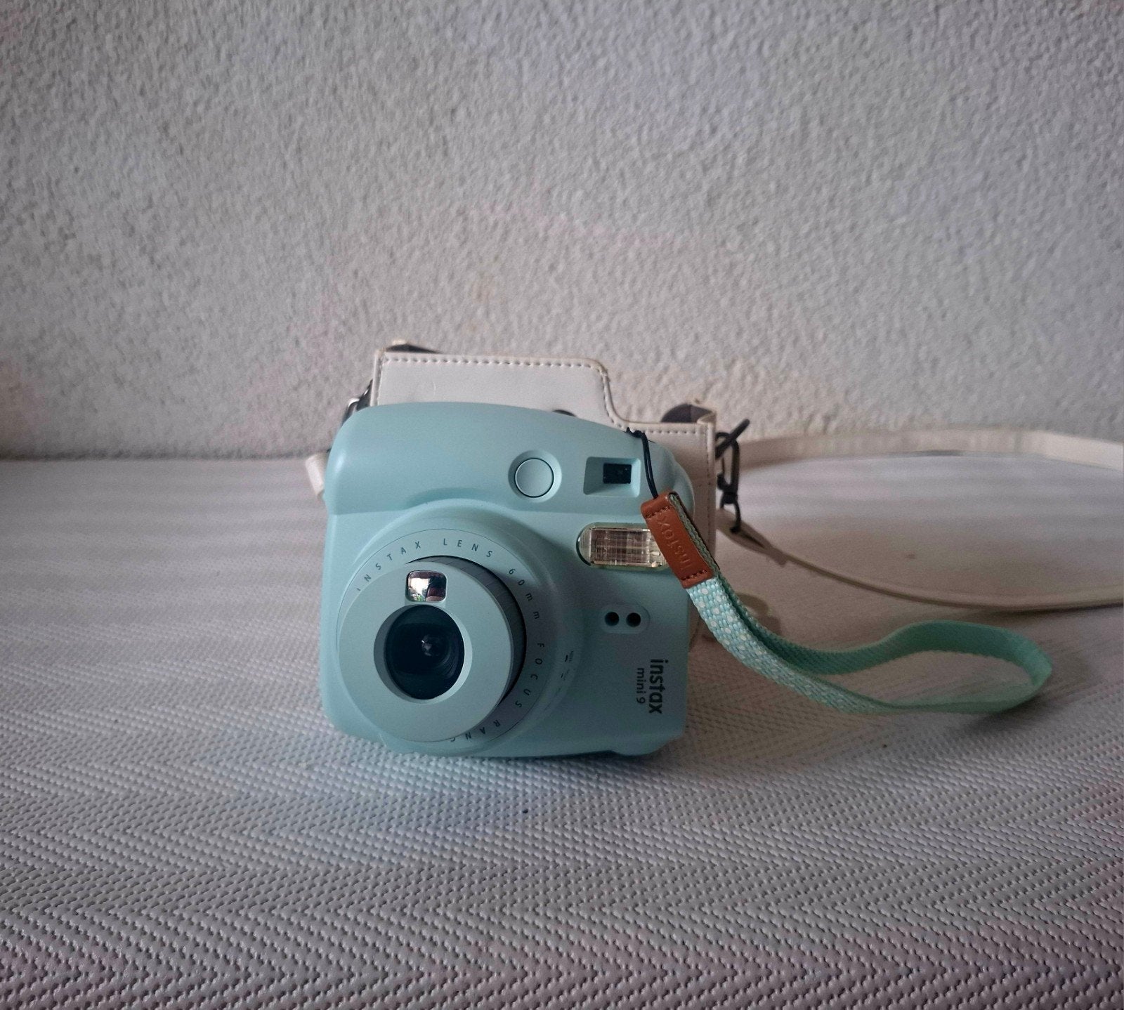 Fujifilm Instax Mini 9 Instant Camera met hoesje, Ingebouwde flitser, Instant camera, Ophalen of Verzenden, Zo goed als nieuw