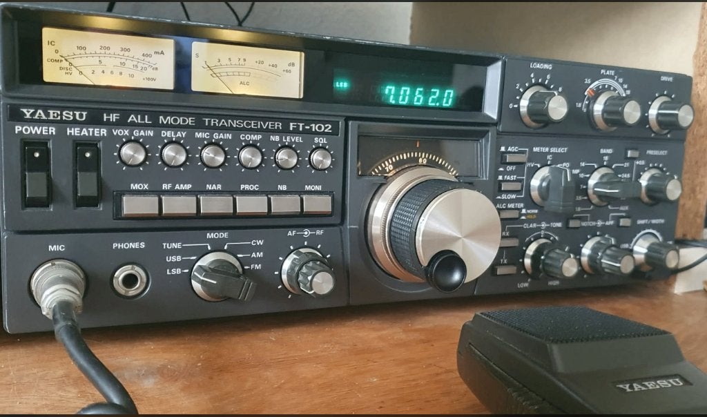 Yaesu FT 102, Ophalen, Gebruikt, Zender en Ontvanger
