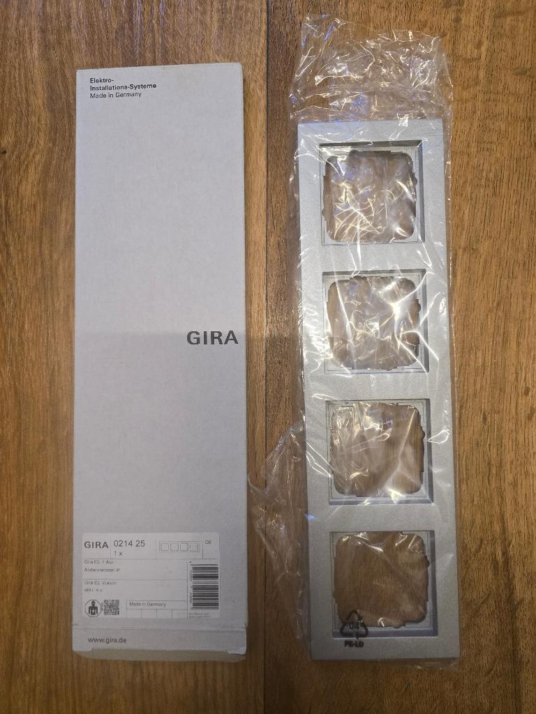 Gira Afdekraam E2 4-voudig Aluminium, Ophalen of Verzenden, Nieuw, Overige typen