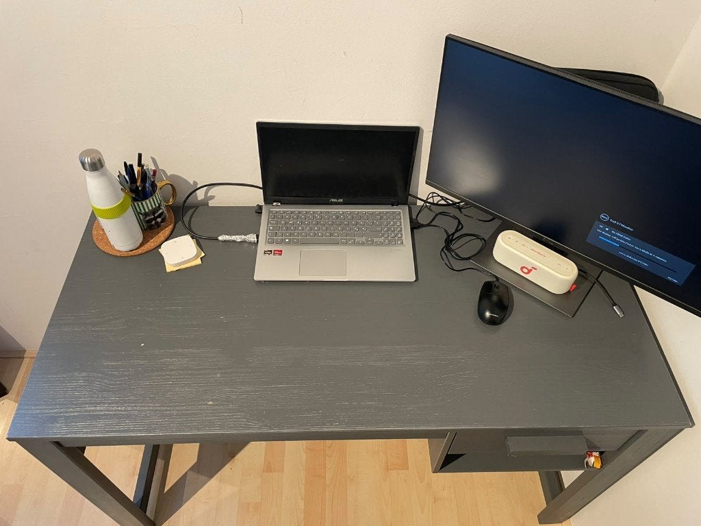 Bureau / werktafel - grijs, Huis en Inrichting, Ophalen, Met lades, Gebruikt, Hout