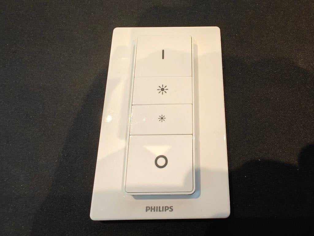 3x Philips Hue Dimmer Schakelaar Afstandsbediening, Ophalen of Verzenden, Zo goed als nieuw, Origineel