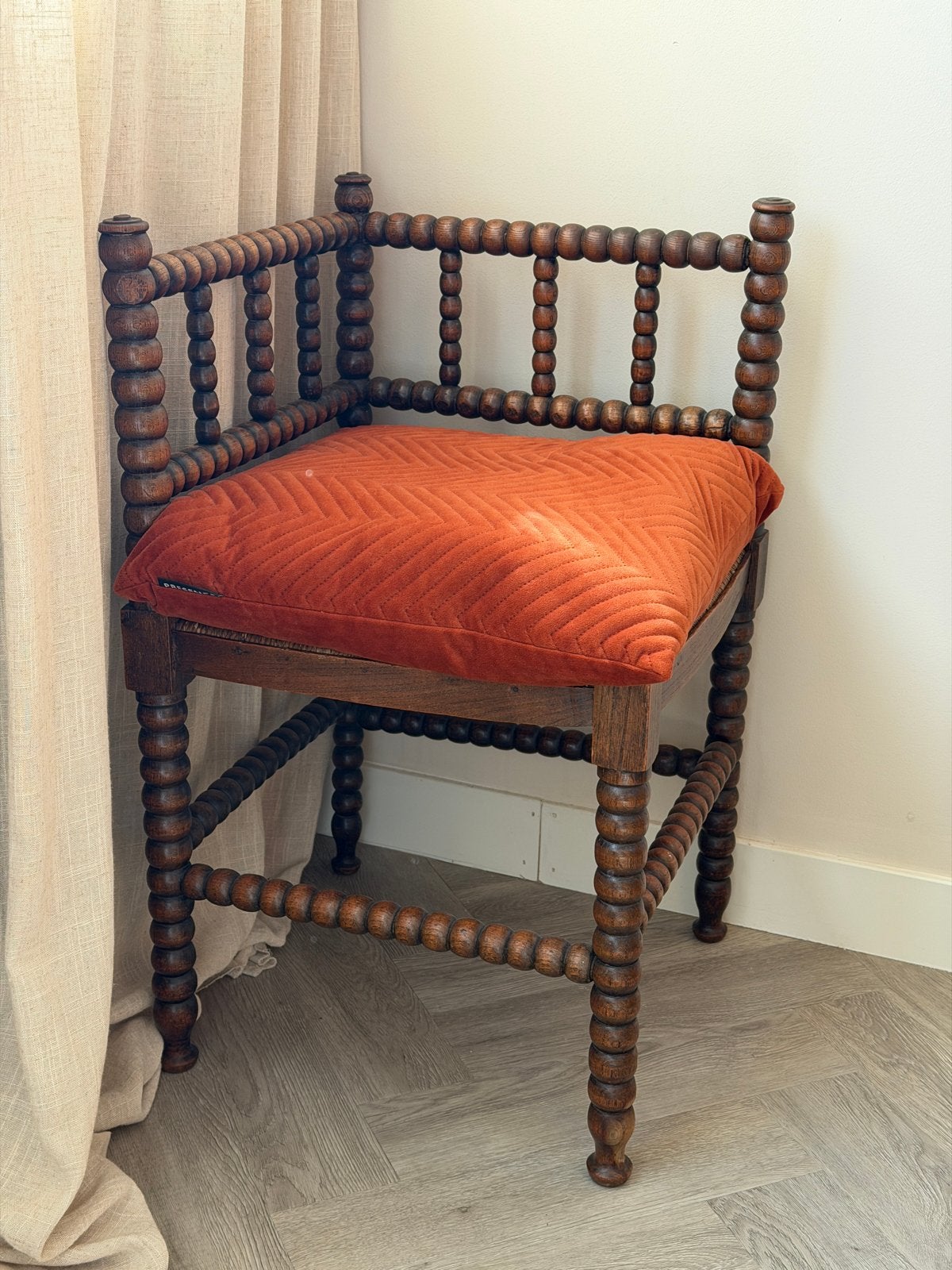 Bobbin eikenhouten hoekstoel, Antiek en Kunst, Antiek | Meubels | Stoelen en Banken, Ophalen