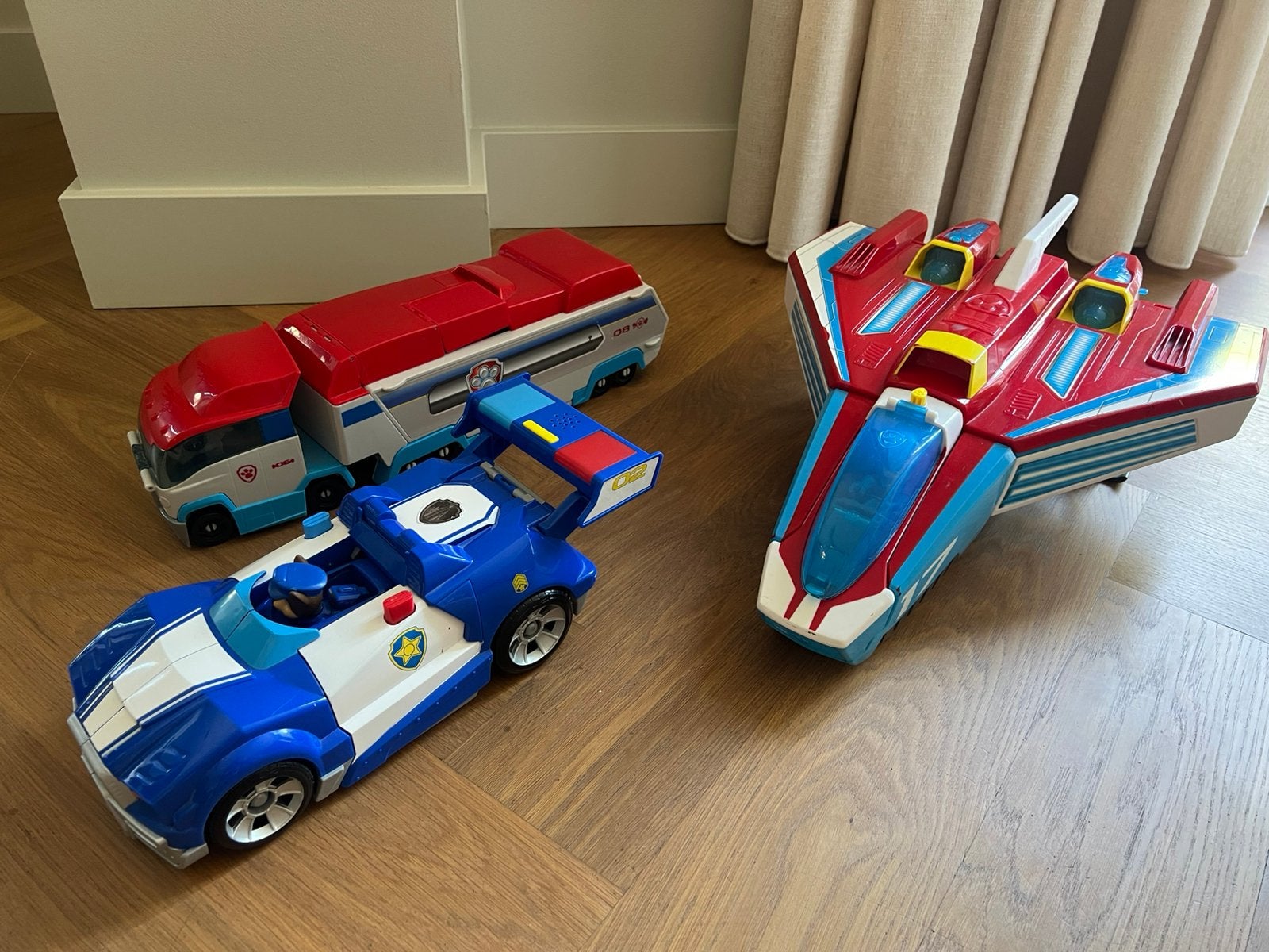 Paw Patrol bus, vliegtuig en auto, Ophalen, Zo goed als nieuw