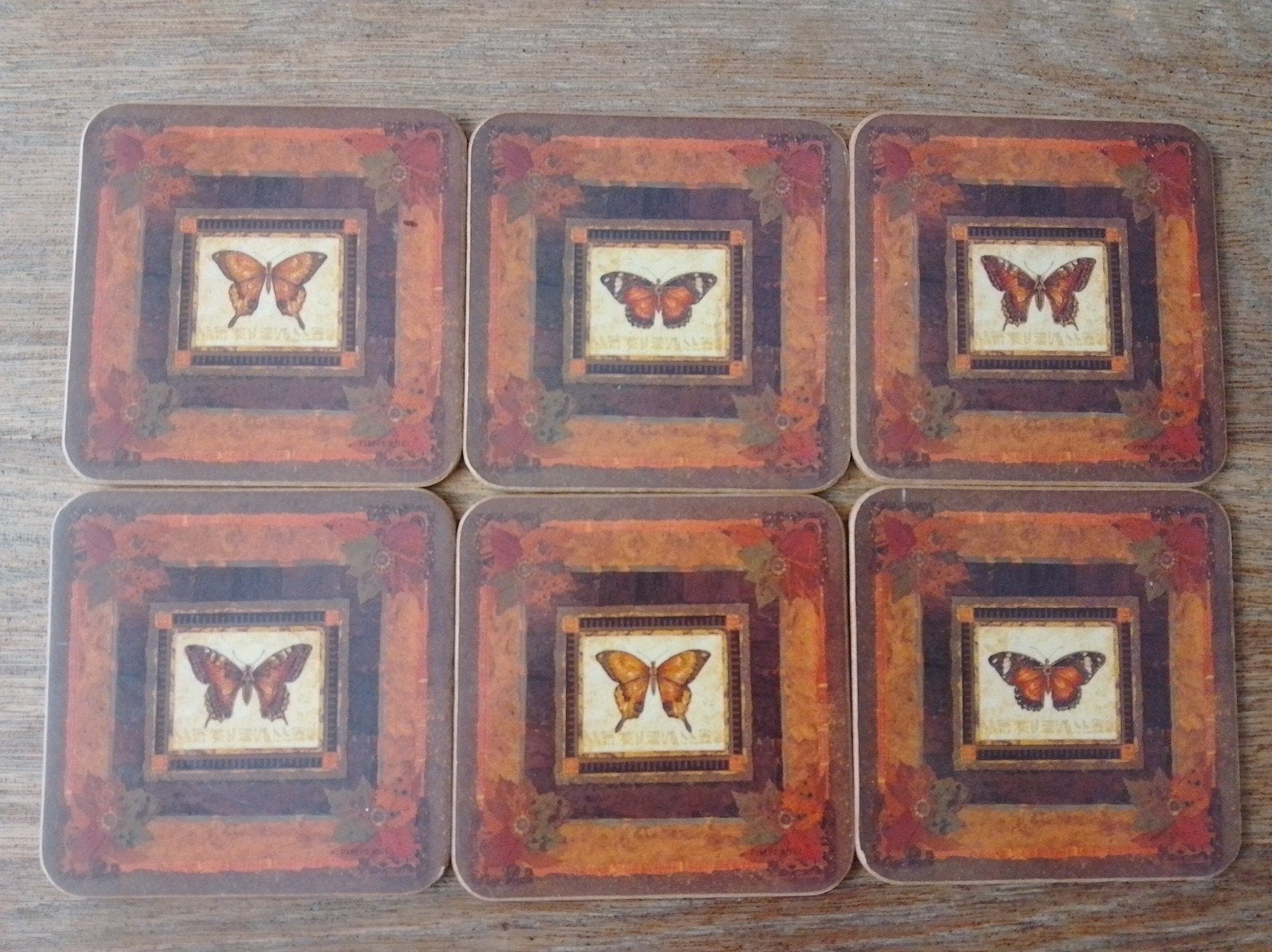 Onderzetters 6 stuks vlinders, Overige typen, Ophalen of Verzenden, Zo goed als nieuw, Bruin