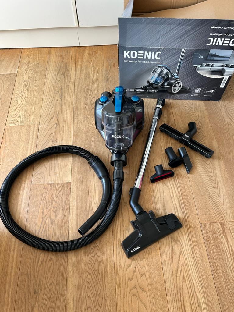 Koenic zakloze stofzuiger met accessoires, Ophalen, Gebruikt, Sledestofzuiger, Reservoir
